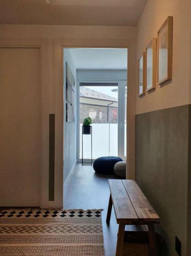 Apartamento Posets Apartment Jaca Bagian luar foto