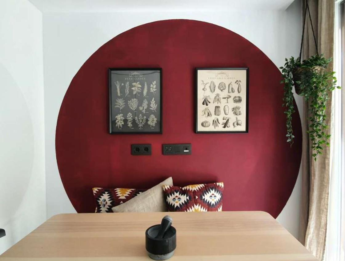 Apartamento Posets Apartment Jaca Bagian luar foto