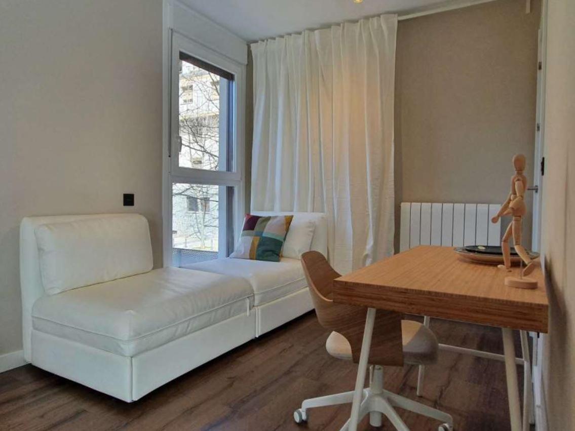 Apartamento Posets Apartment Jaca Bagian luar foto